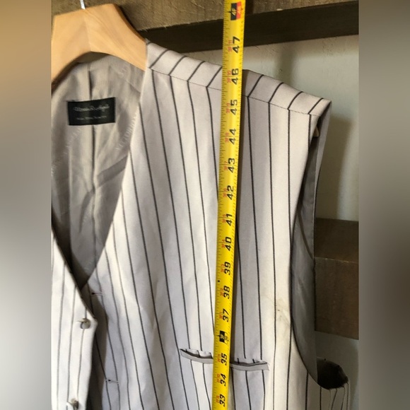 Vittorio St. Angelo|Gray pinstripe long line blazer vest, sleeveless•••Plus size - Picture 8 of 11